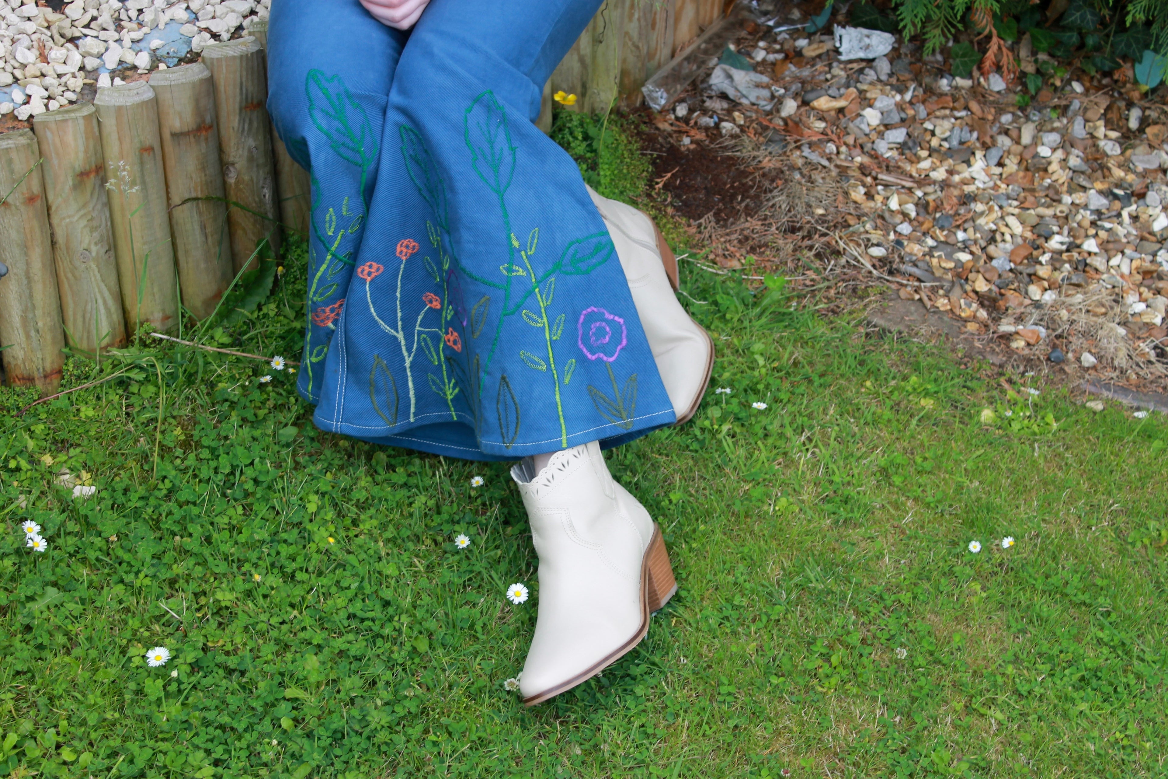Floral Embroidered Flare Jeans