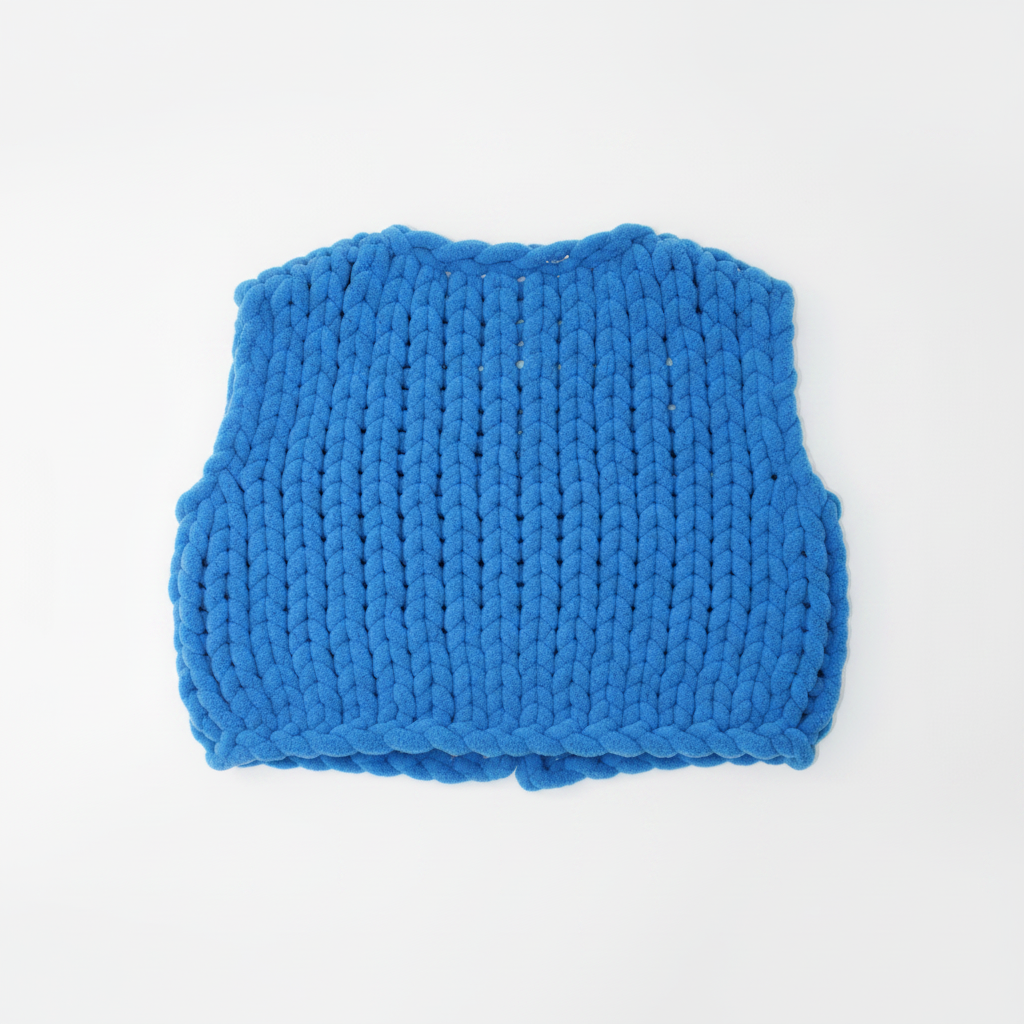 Chunky Knit Vest – back lay flat